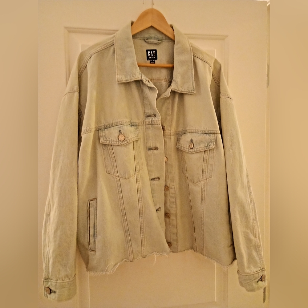 GAP Faded Light Denim Jacket ~Size XXL